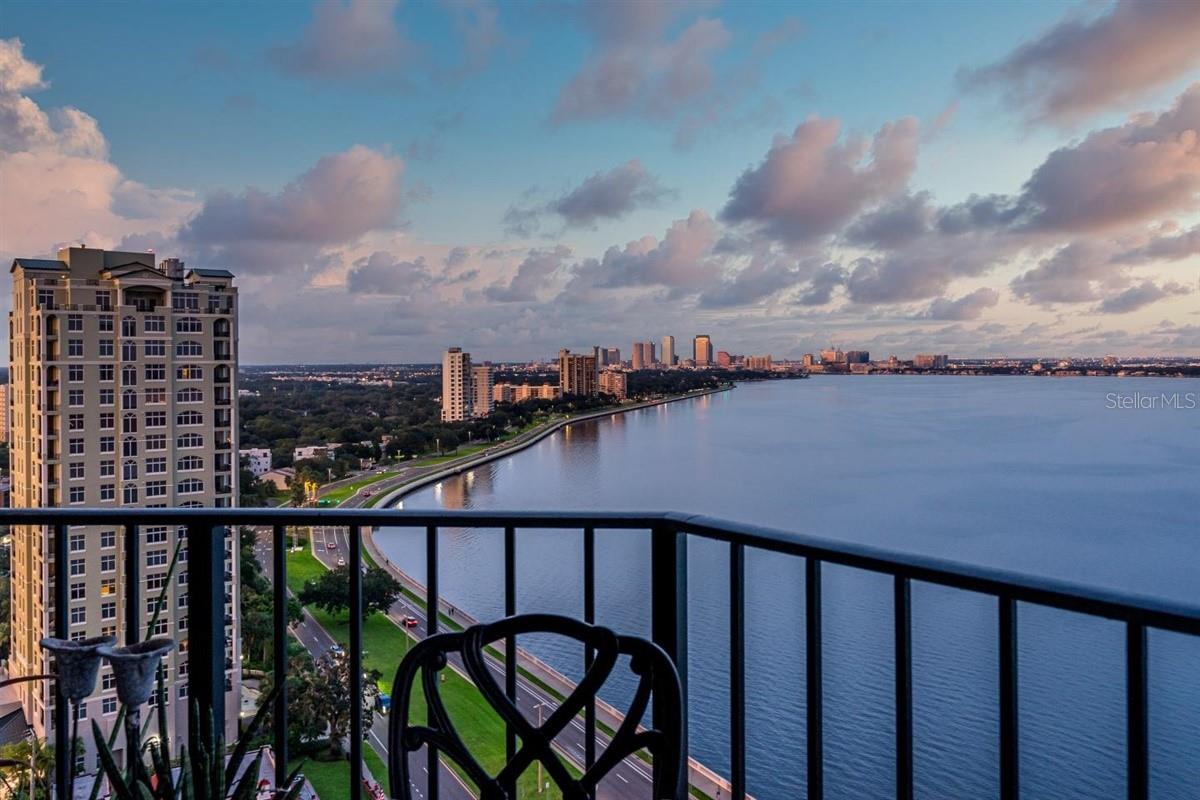 Photo of 3301 BAYSHORE BOULEVARD #2207B TAMPA FL 33629