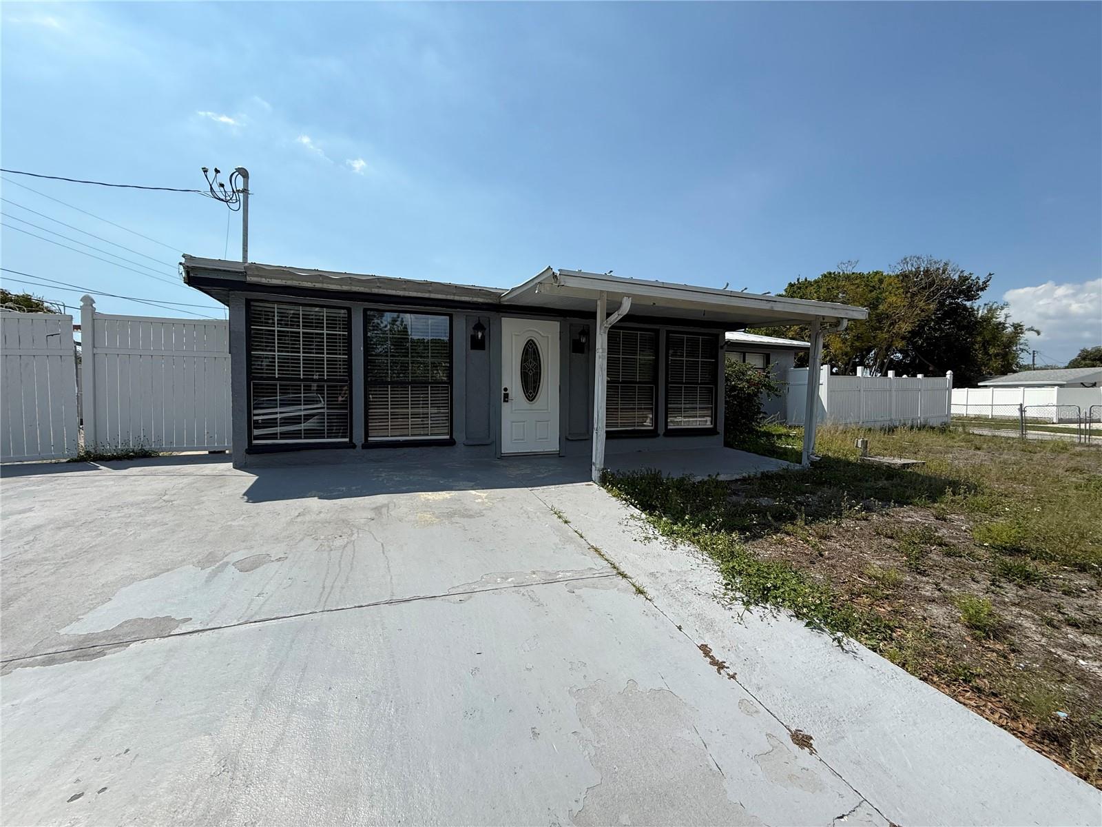 Photo of 6014 SOUTHERN COMFORT BOULEVARD TAMPA FL 33634