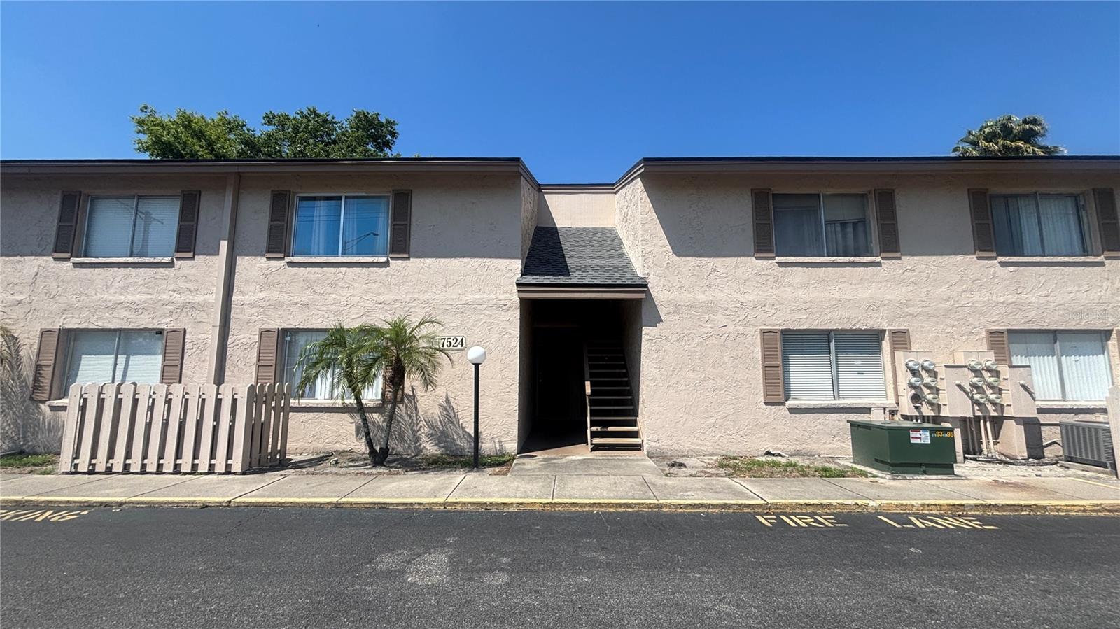 Photo of 7524 NEEDLE LEAF PLACE #32 TAMPA FL 33617