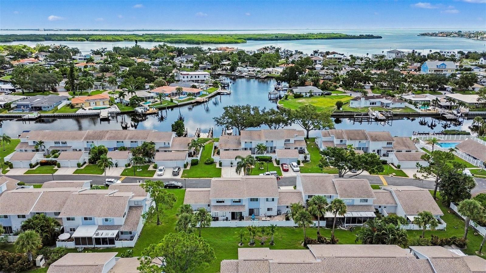 Photo of 6490 CAPE HATTERAS WAY #4 ST PETERSBURG FL 33702