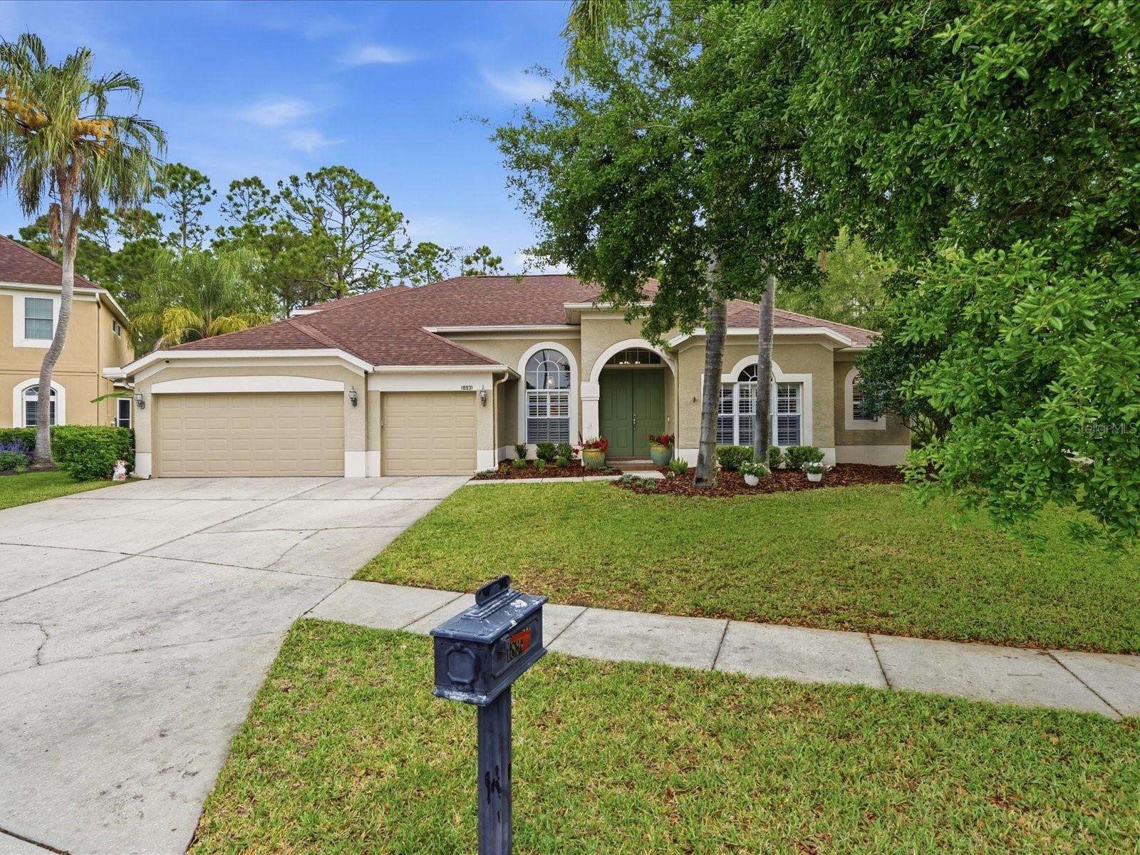 Photo of 18931 CHAVILLE ROAD LUTZ FL 33558