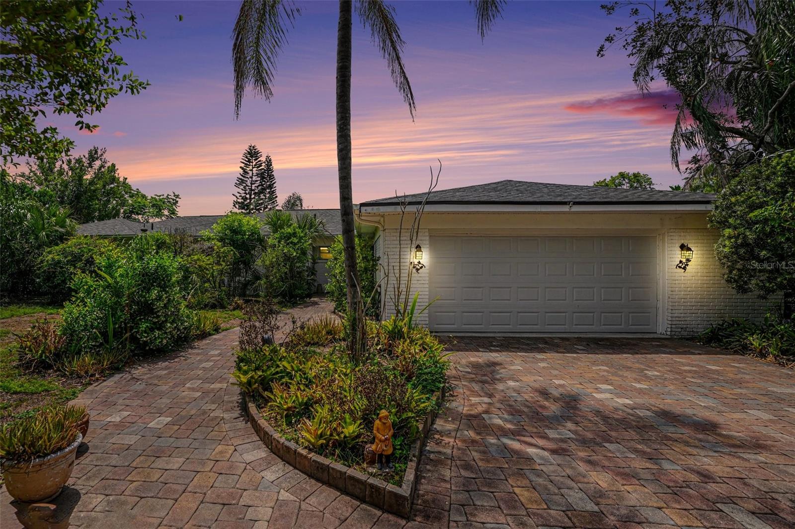 Photo of 1350 ECKLES DRIVE TAMPA FL 33612