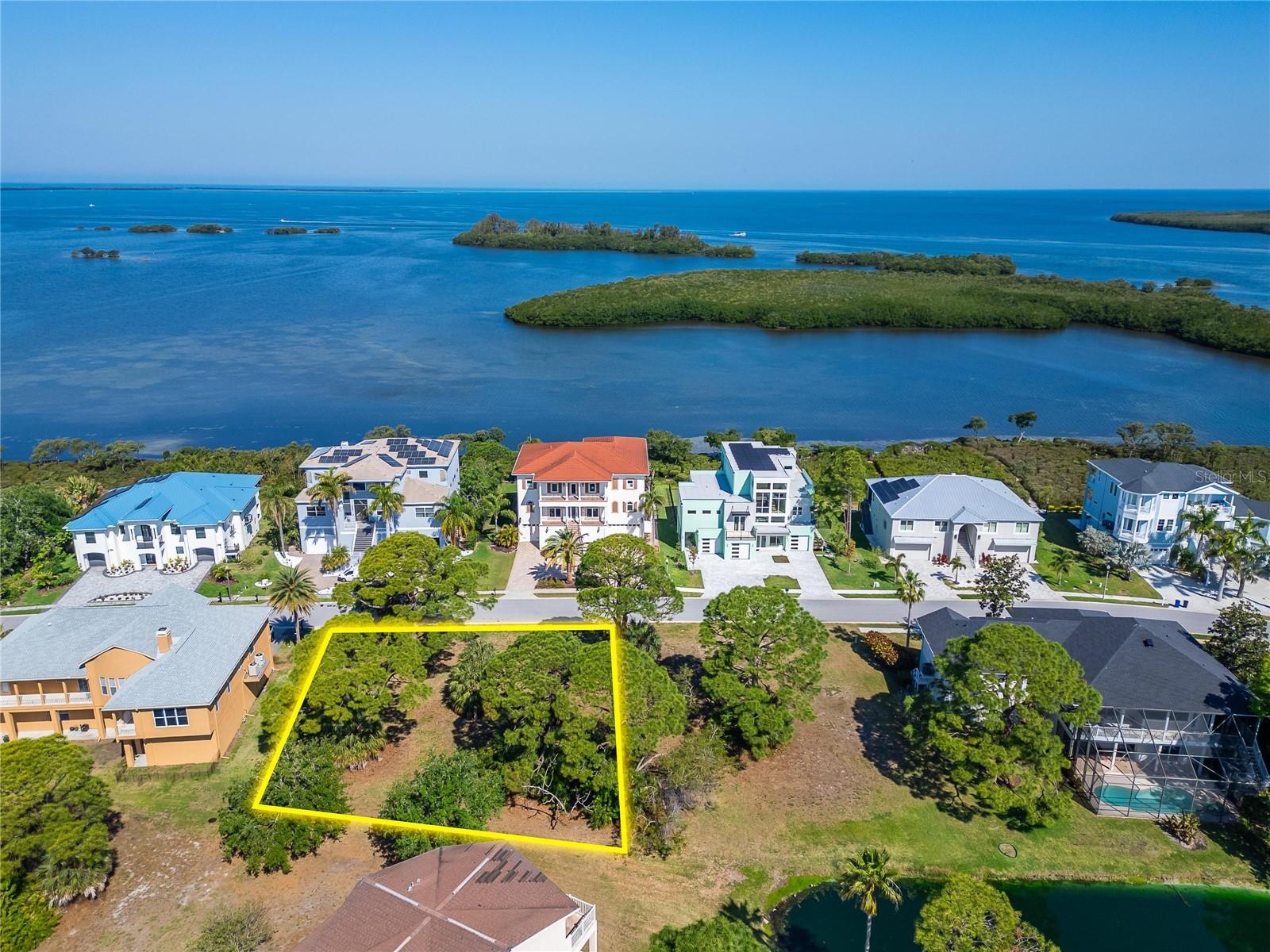 Photo of HARBOUR WATCH CIRCLE TARPON SPRINGS FL 34689
