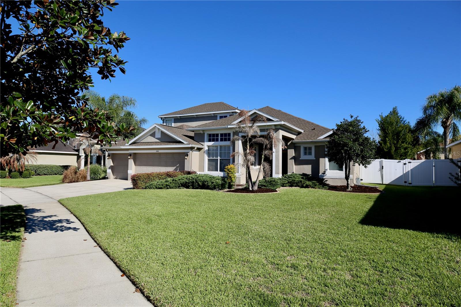 Photo of 2410 TEA OLIVE TERRACE VALRICO FL 33594