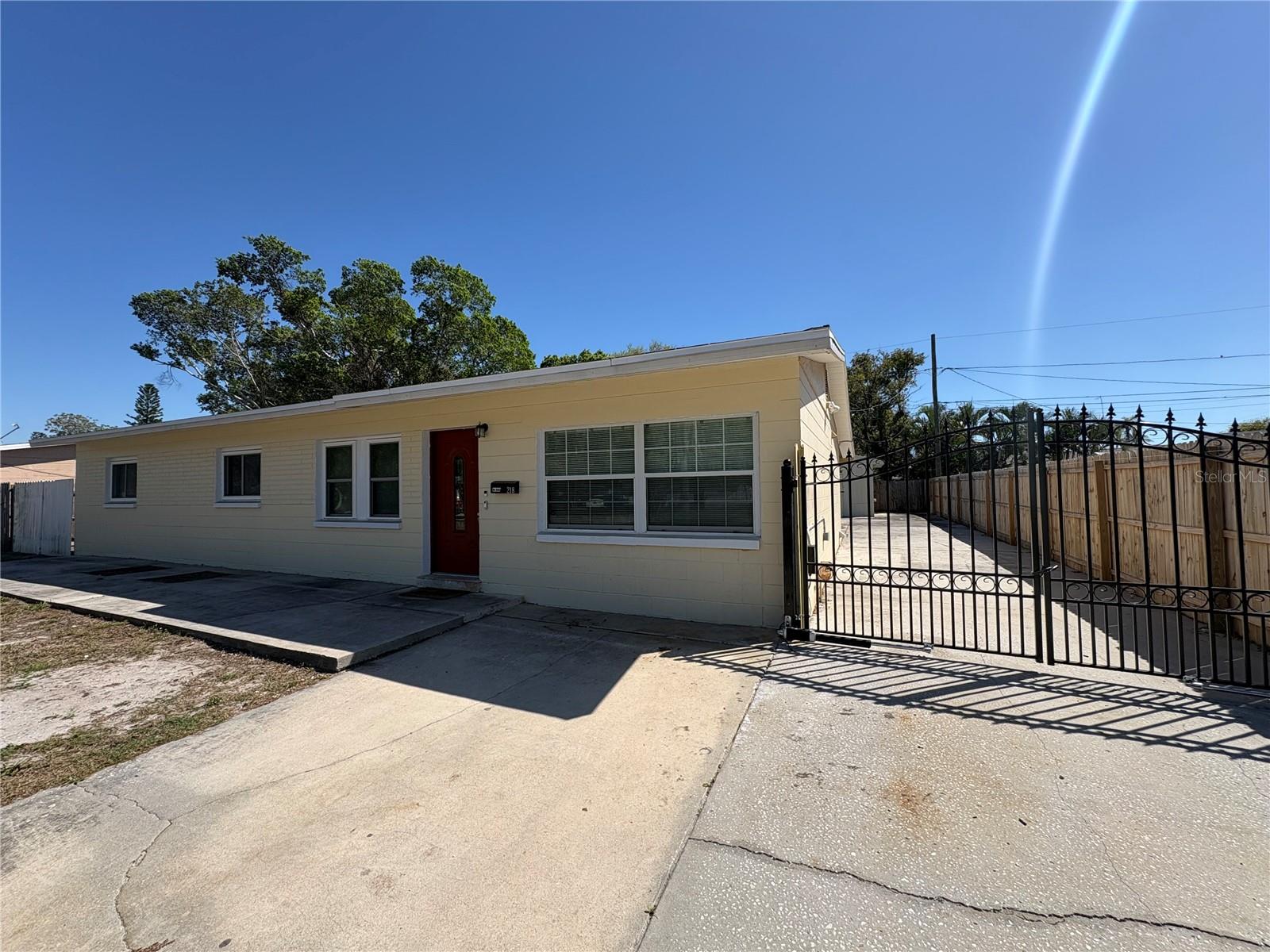 Photo of 218 LEWIS BOULEVARD ST PETERSBURG FL 33705