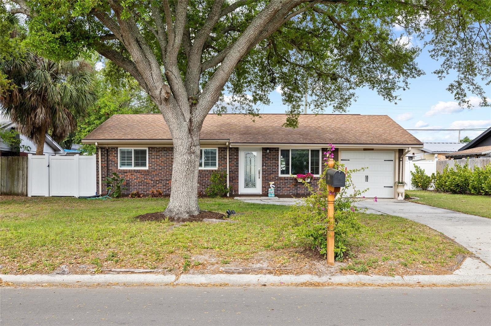 Photo of 4504 DREISLER STREET TAMPA FL 33634