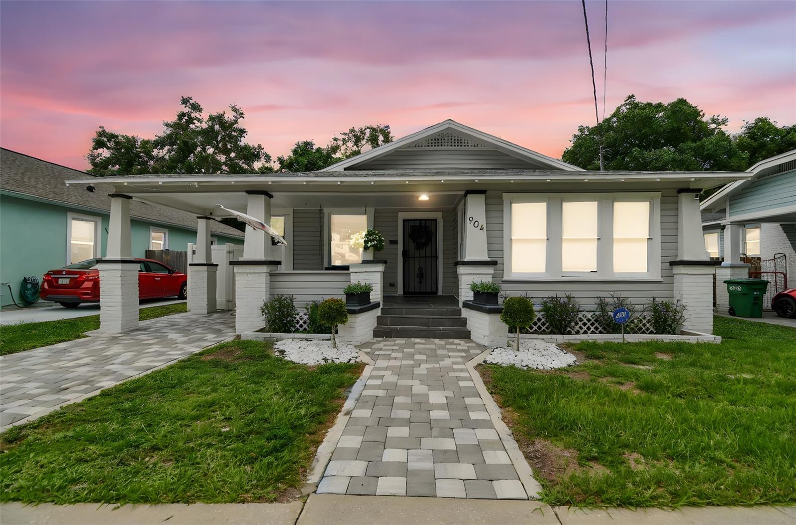 Photo of 904 E HAMILTON AVENUE TAMPA FL 33604