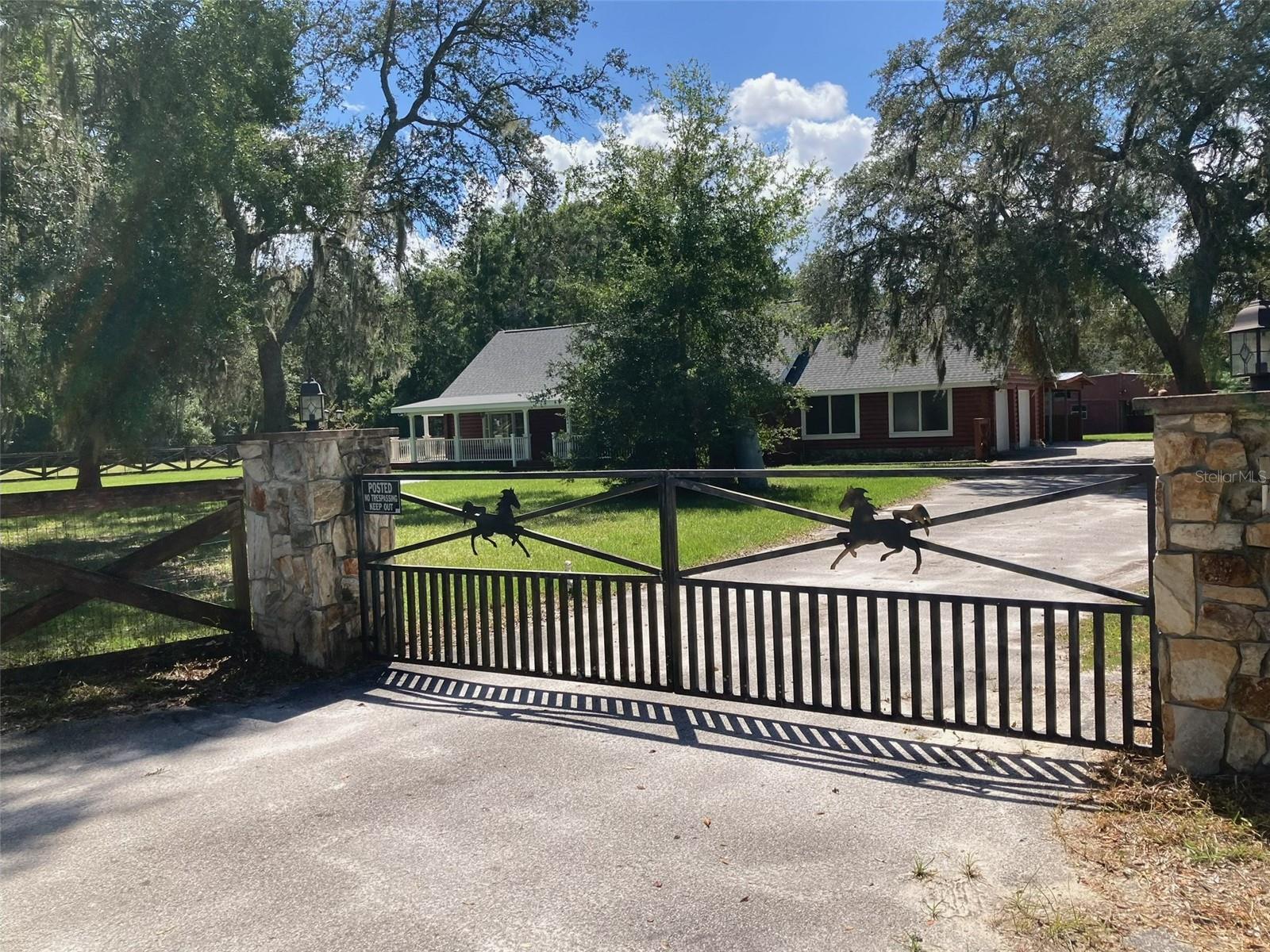 Photo of 18441 OAKLAWN DRIVE SPRING HILL FL 34610