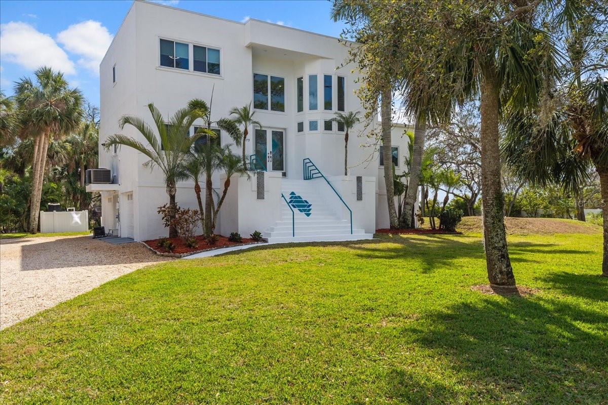 Photo of 375 WELLINGTON AVENUE OLDSMAR FL 34677