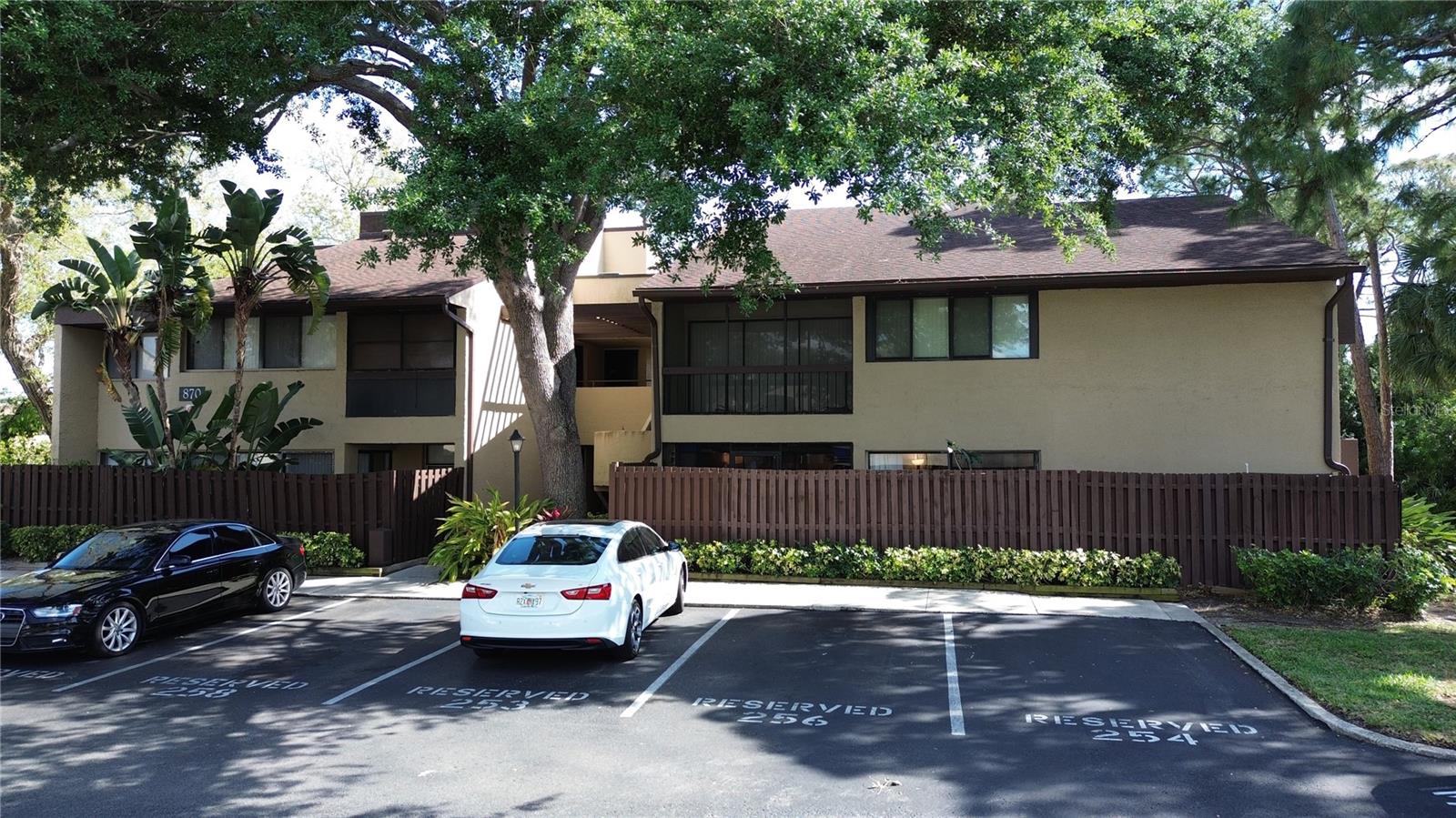 Photo of 870 VILLAGE LAKE TERRACE #101 ST PETERSBURG FL 33716