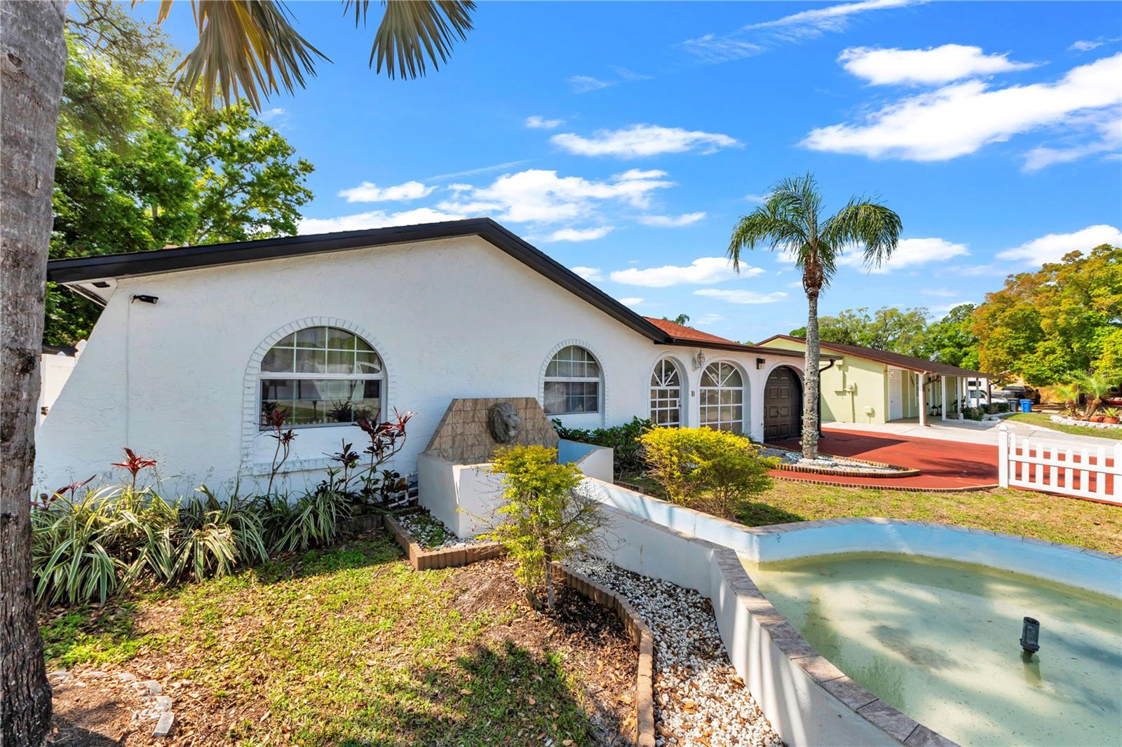 Photo of 9043 HICKORY CIRCLE TAMPA FL 33615
