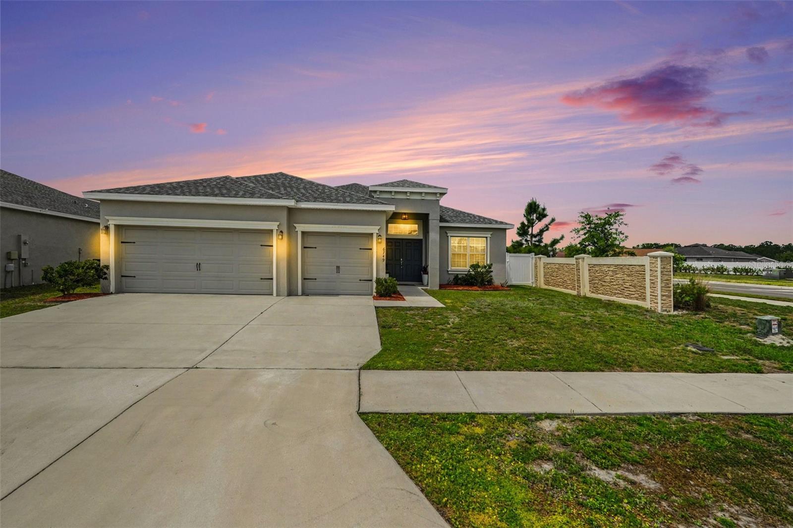 Photo of 6749 ABBYWOOD LANE ZEPHYRHILLS FL 33541