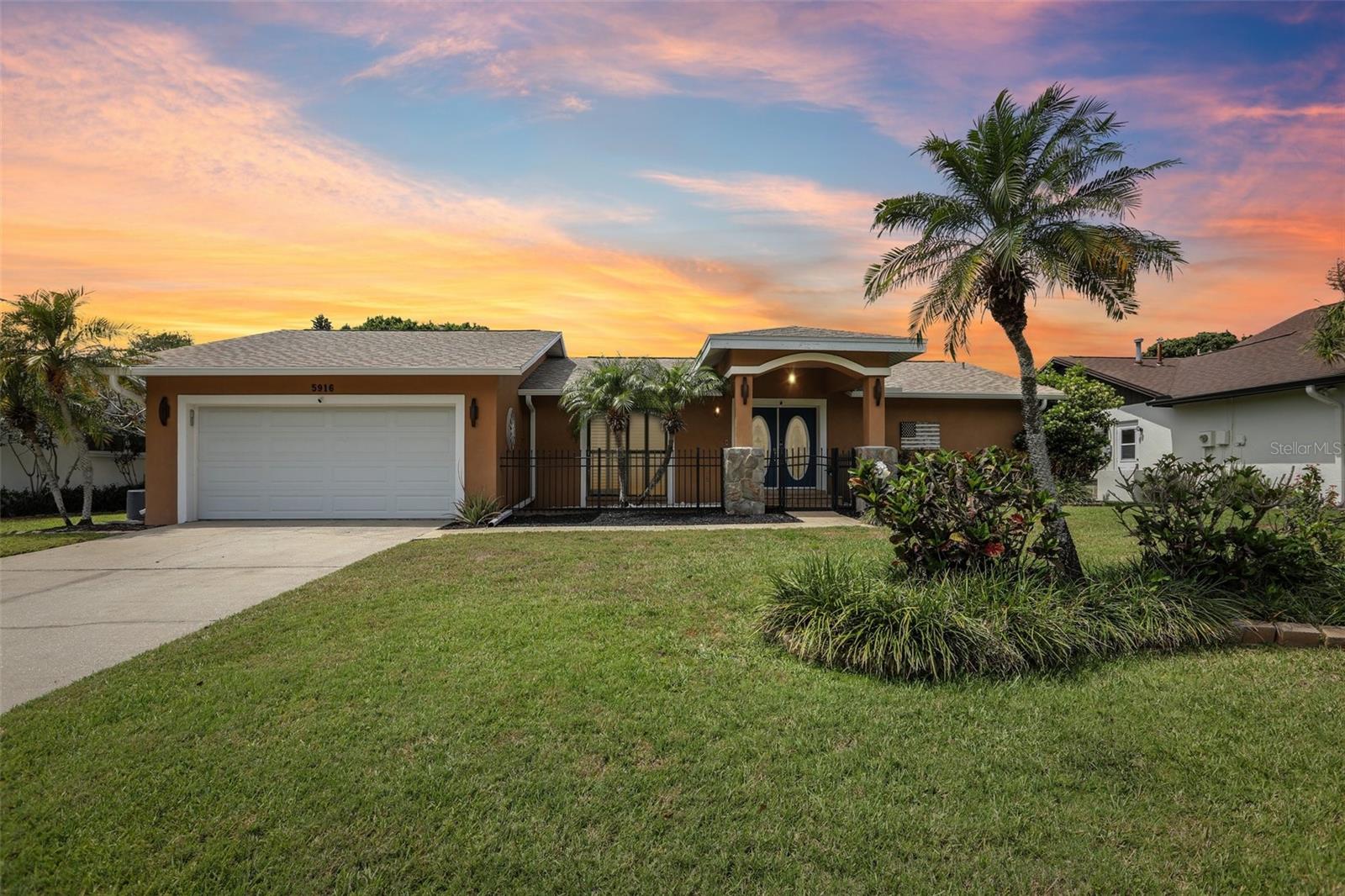 Photo of 5916 OAKHURST DRIVE SEMINOLE FL 33772