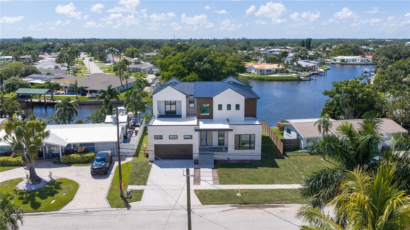 Photo of 4692 DOVER STREET ST PETERSBURG FL 33703