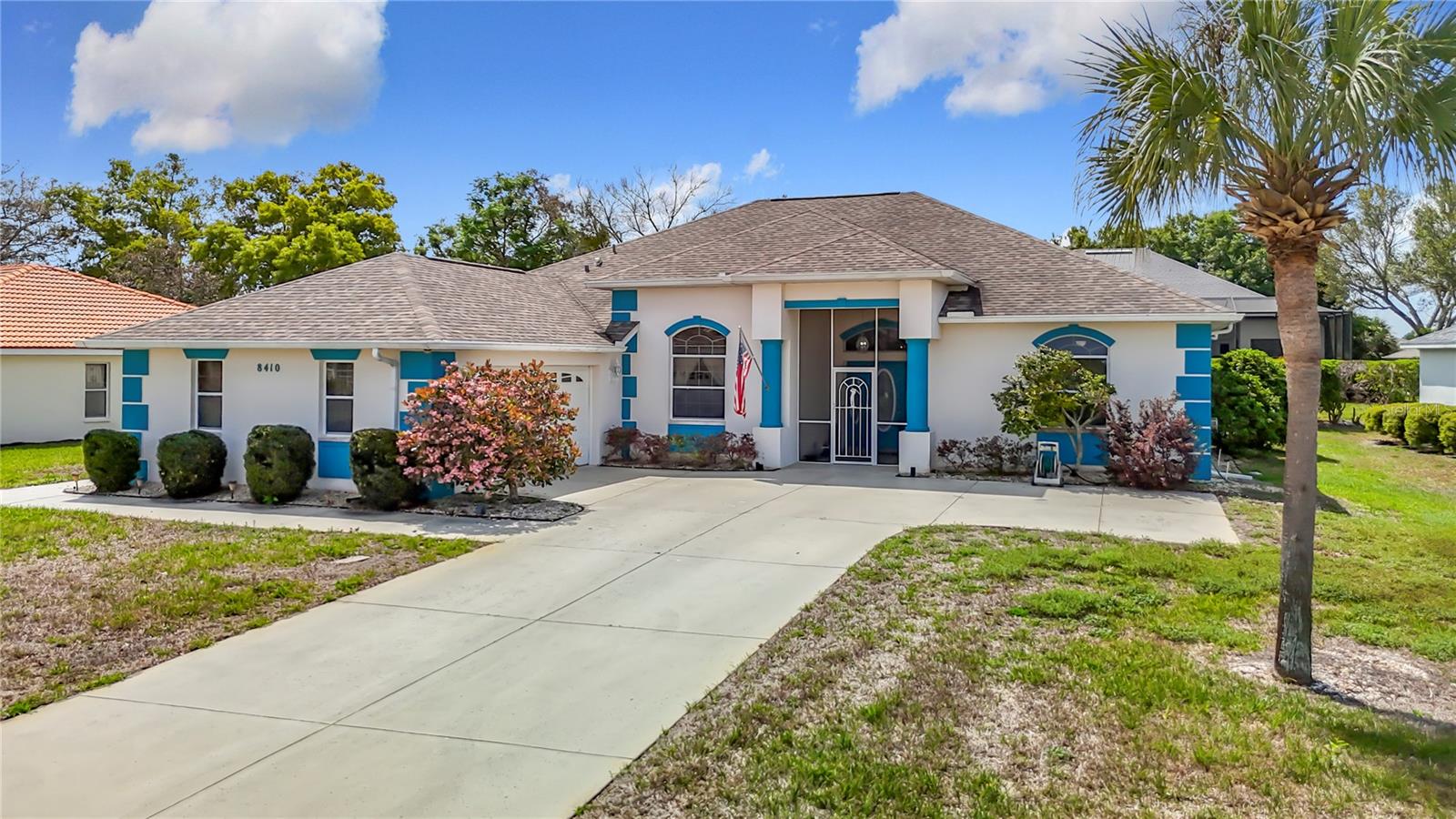 Photo of 8410 MAYBELLE DRIVE WEEKI WACHEE FL 34613
