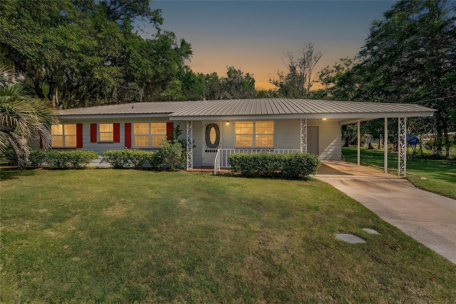 Photo of 432 NW 2ND AVENUE WILLISTON FL 32696
