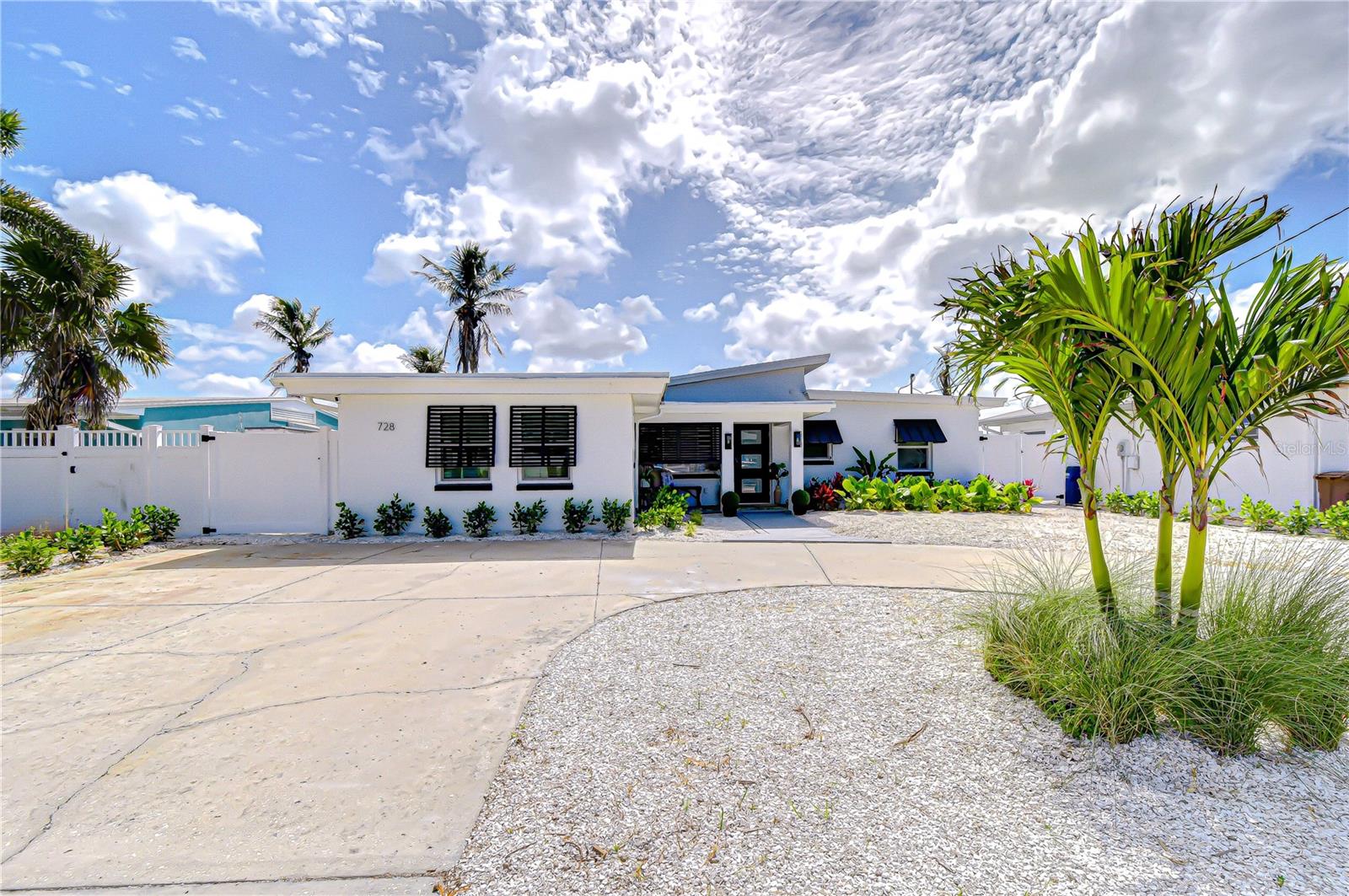 Photo of 728 PRUITT DRIVE MADEIRA BEACH FL 33708