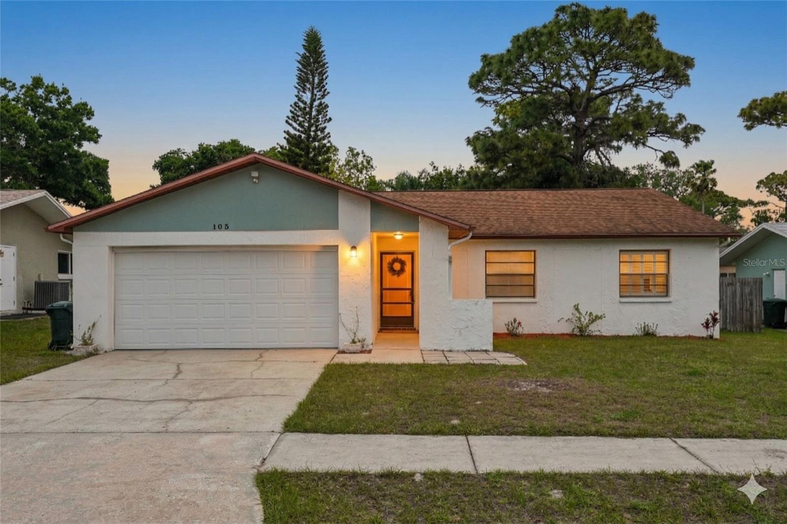 Photo of 105 LOTUS CIRCLE SAFETY HARBOR FL 34695