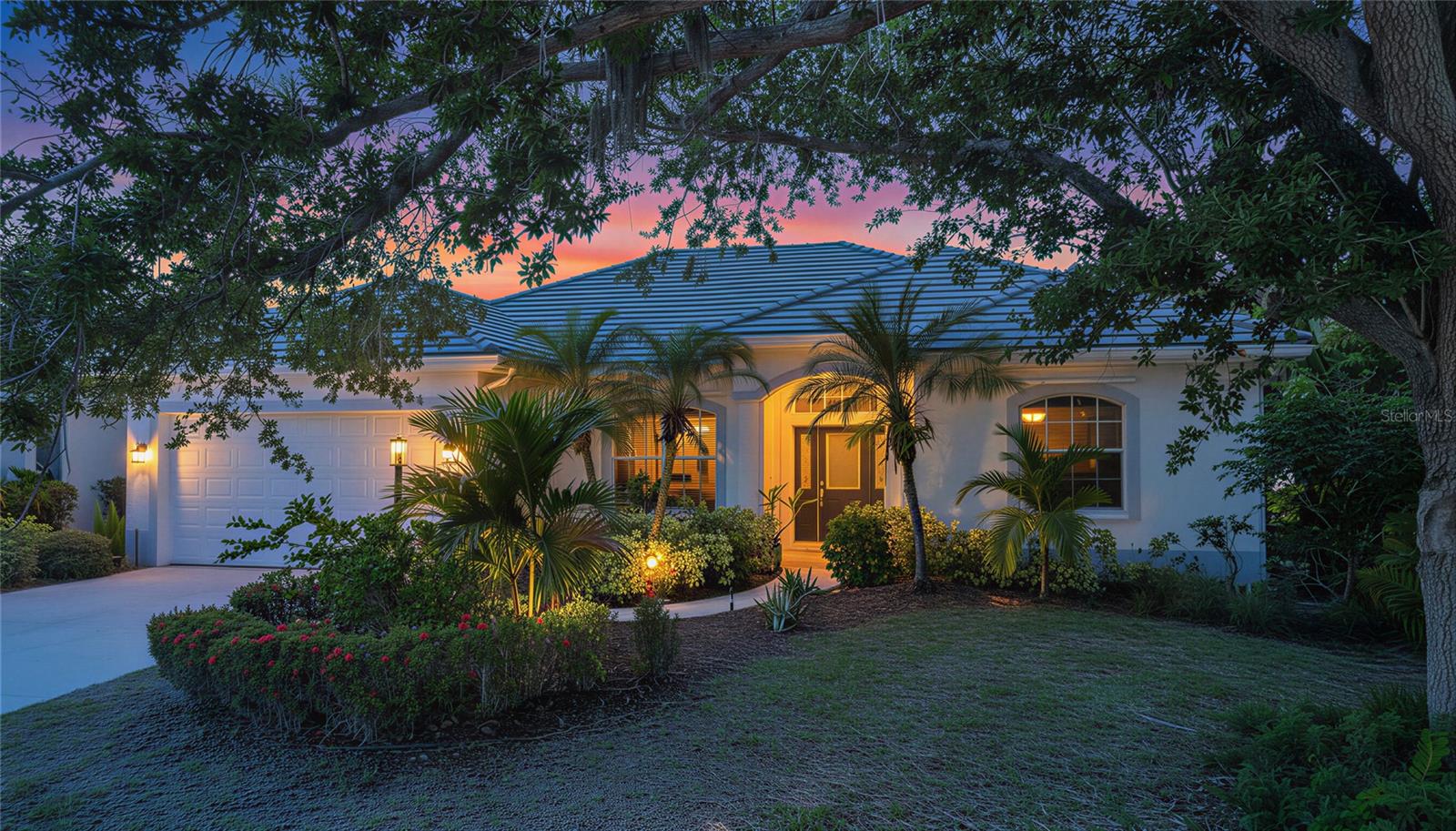Photo of 360 CEDARBROOK COURT VENICE FL 34292