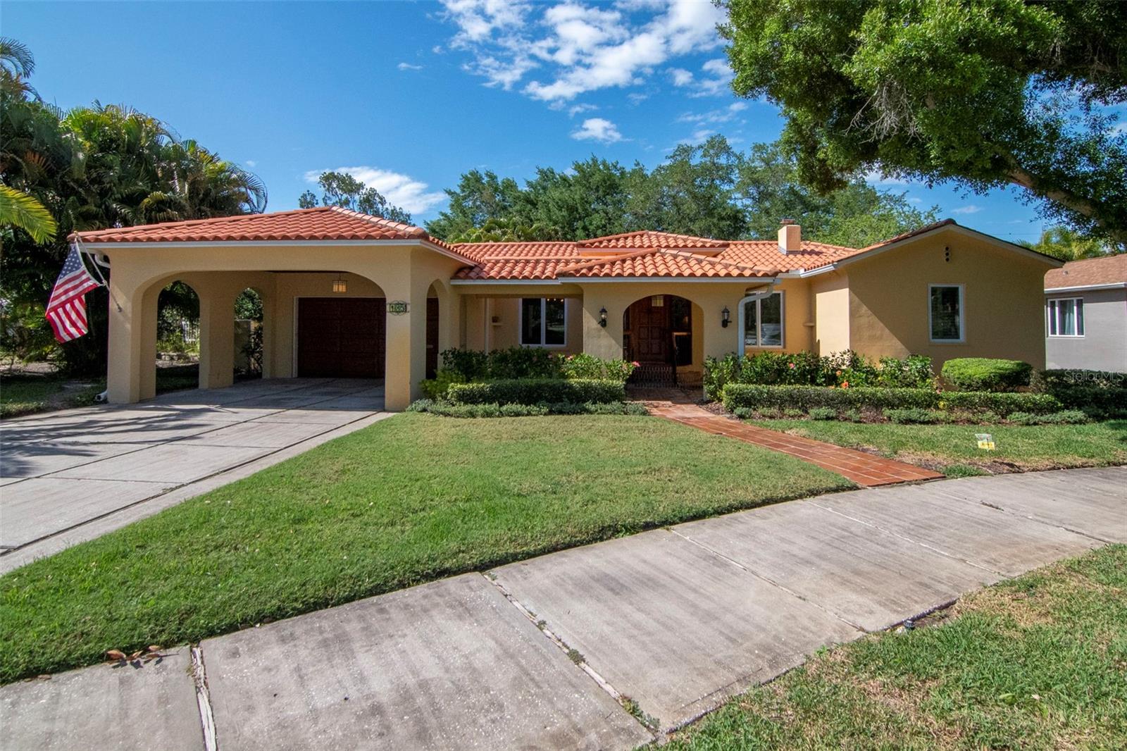 Photo of 135 25TH AVENUE ST PETERSBURG FL 33704