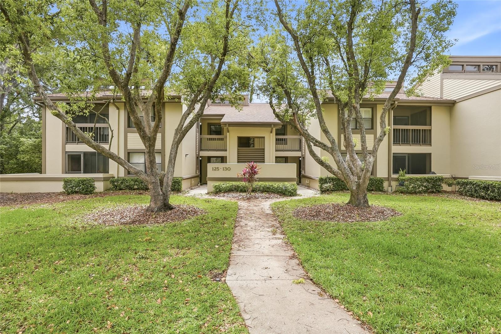 Photo of 130 WOODLAKE WYNDE #130 OLDSMAR FL 34677