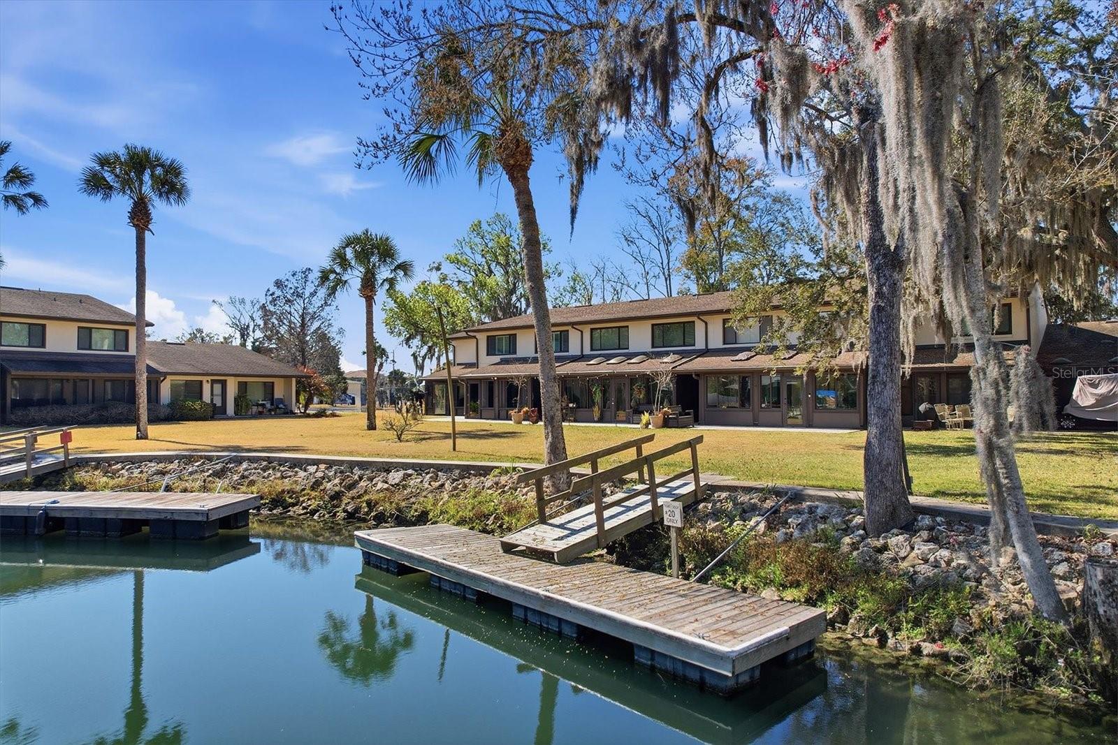 Photo of 1637 SE PARADISE CIRCLE #204 CRYSTAL RIVER FL 34429
