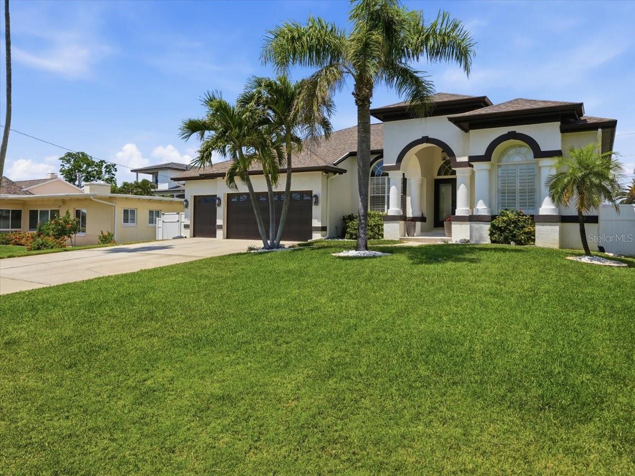 Photo of 109 16TH STREET BELLEAIR BEACH FL 33786