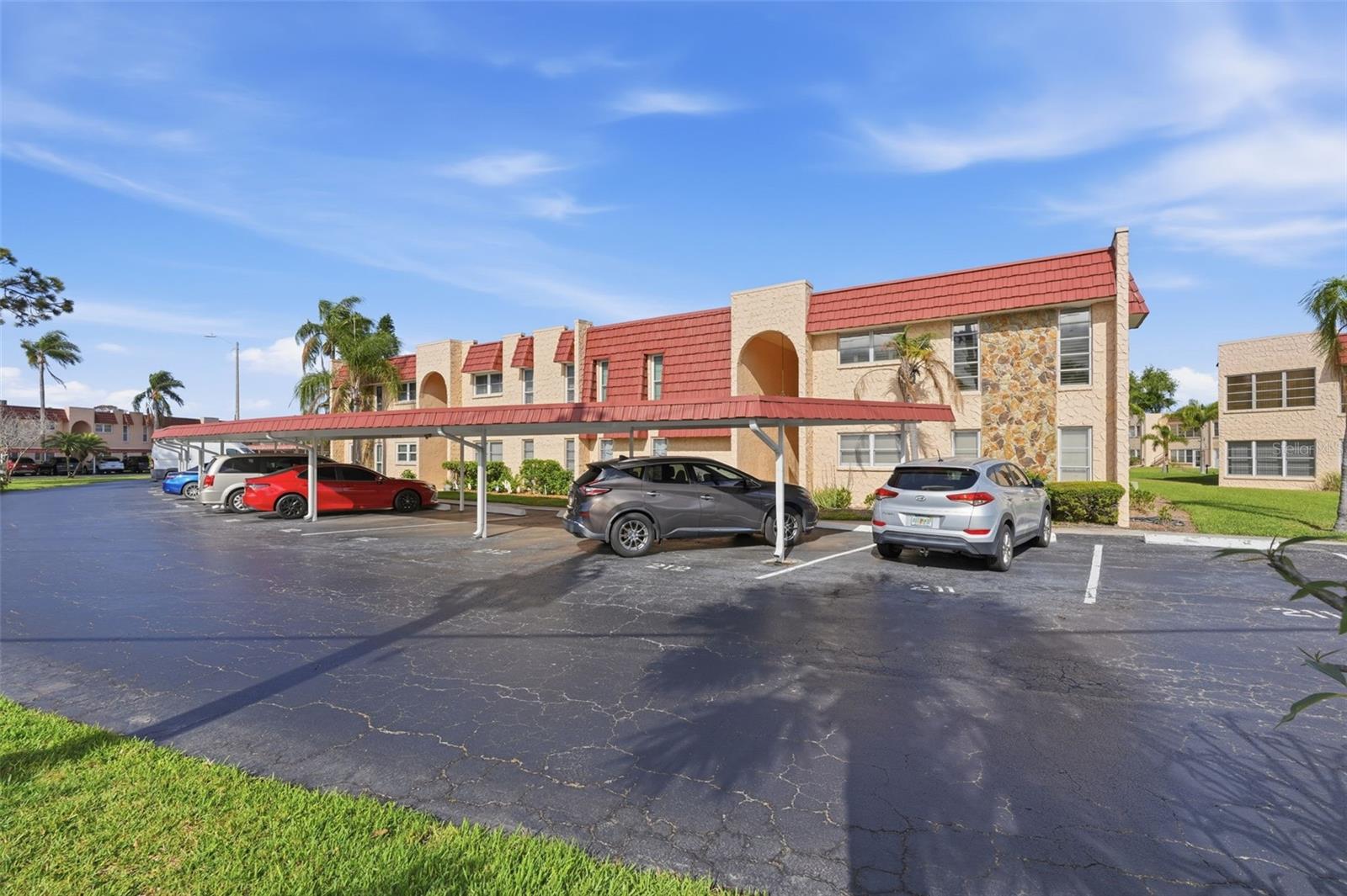 Photo of 212 CEDARWOOD CIRCLE #212 SEMINOLE FL 33777
