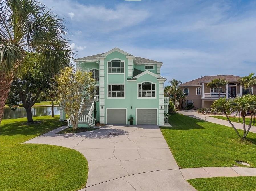 Photo of 2106 PELICAN COURT TARPON SPRINGS FL 34689