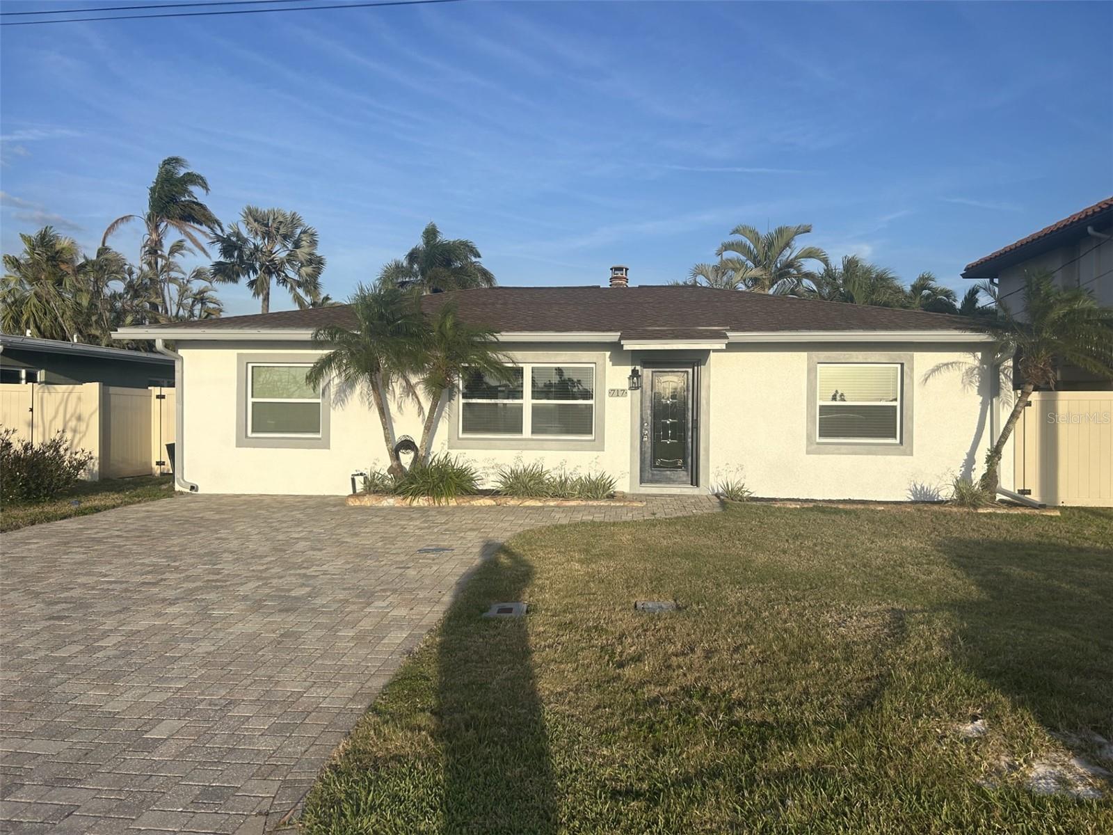 Photo of 717 SUNSET COVE MADEIRA BEACH FL 33708