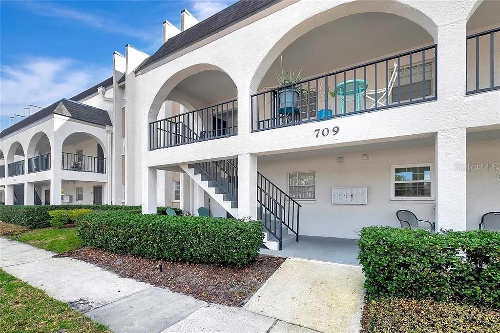 Photo of 709 RUSSELL LANE #C221 BRANDON FL 33510