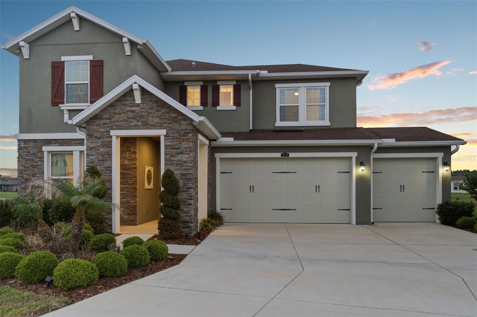Photo of 28707 REVARO LANE WESLEY CHAPEL FL 33543