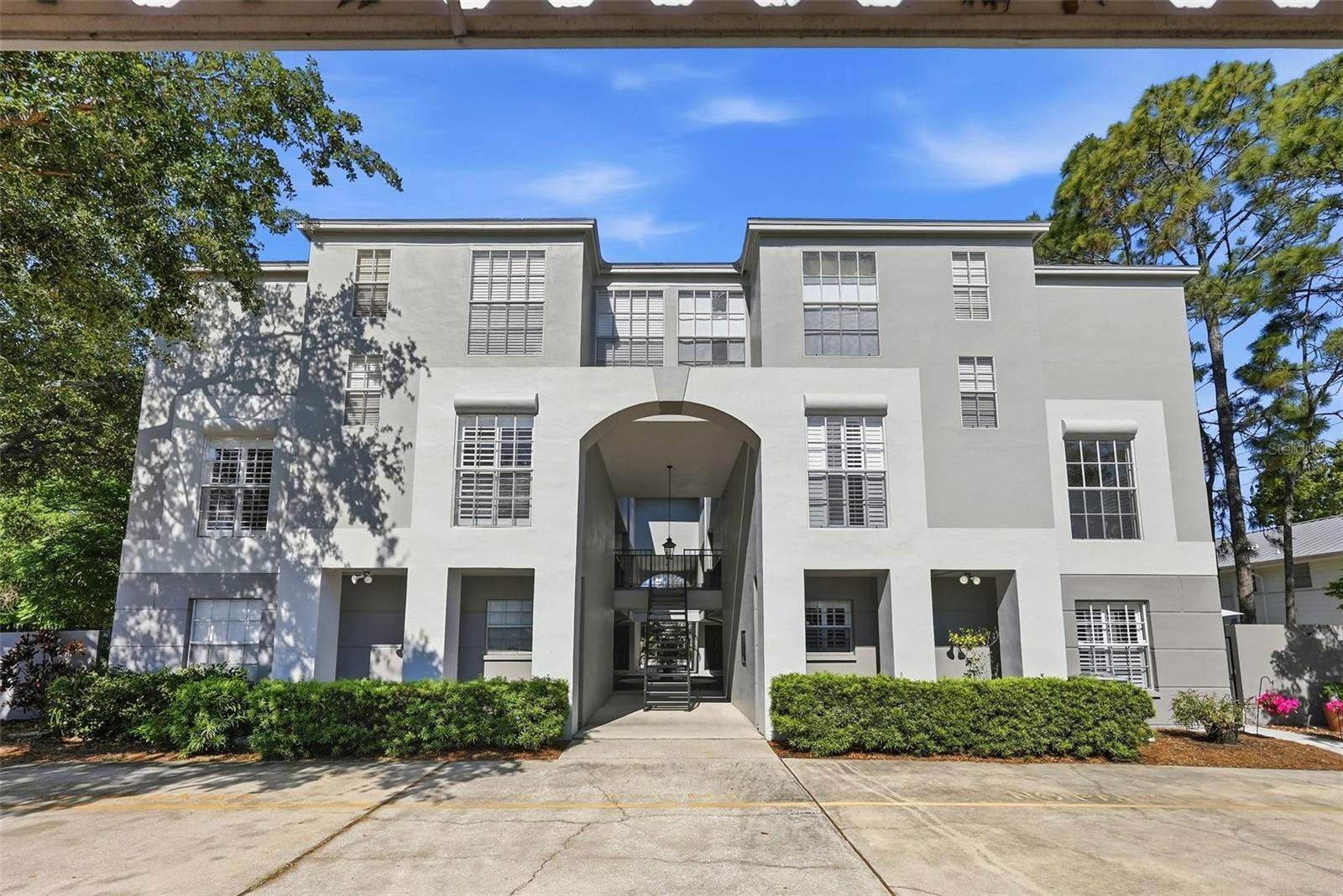 Photo of 606 S GLEN AVENUE #11 TAMPA FL 33609
