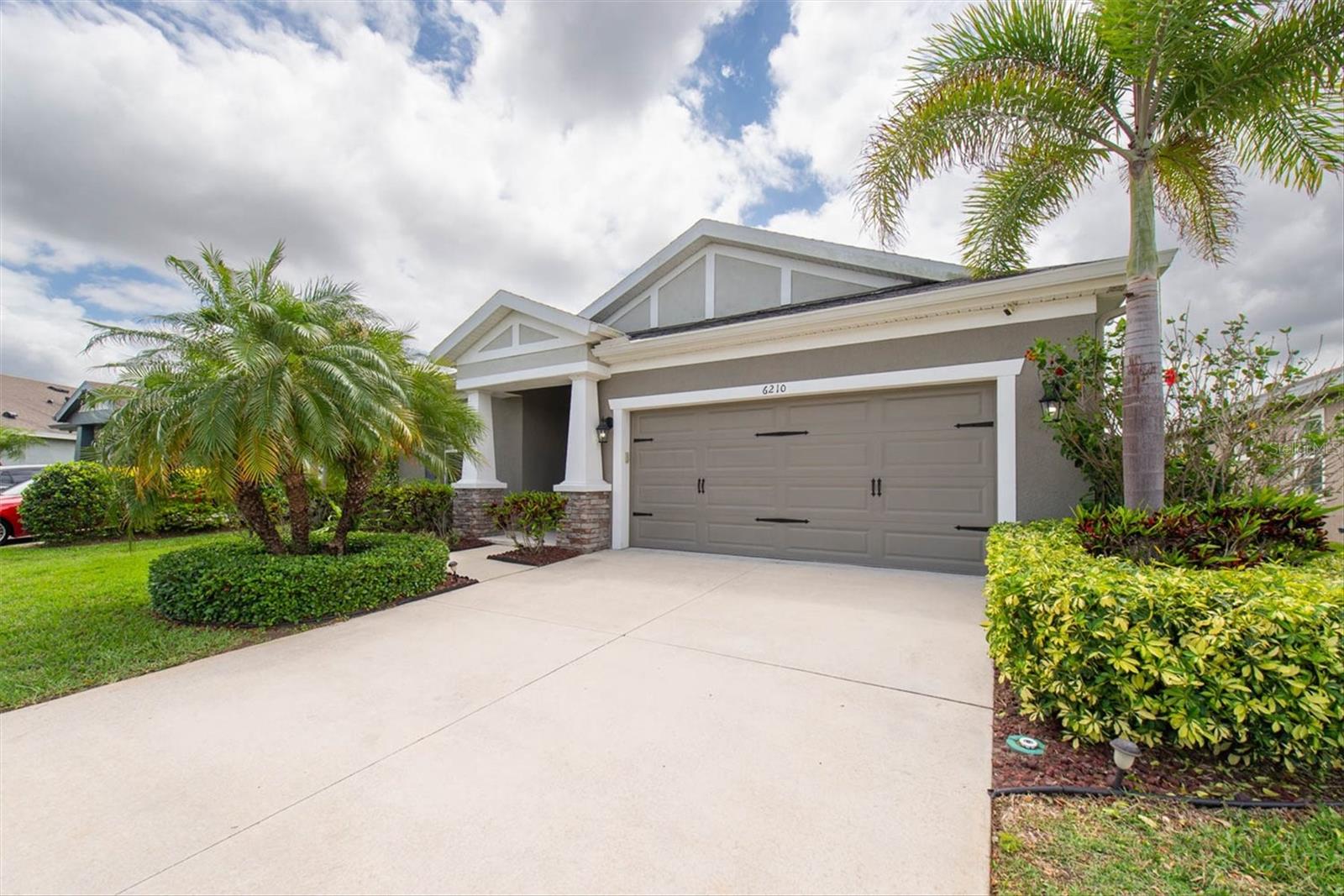 Photo of 6210 HEIRLOOM PLACE APOLLO BEACH FL 33572