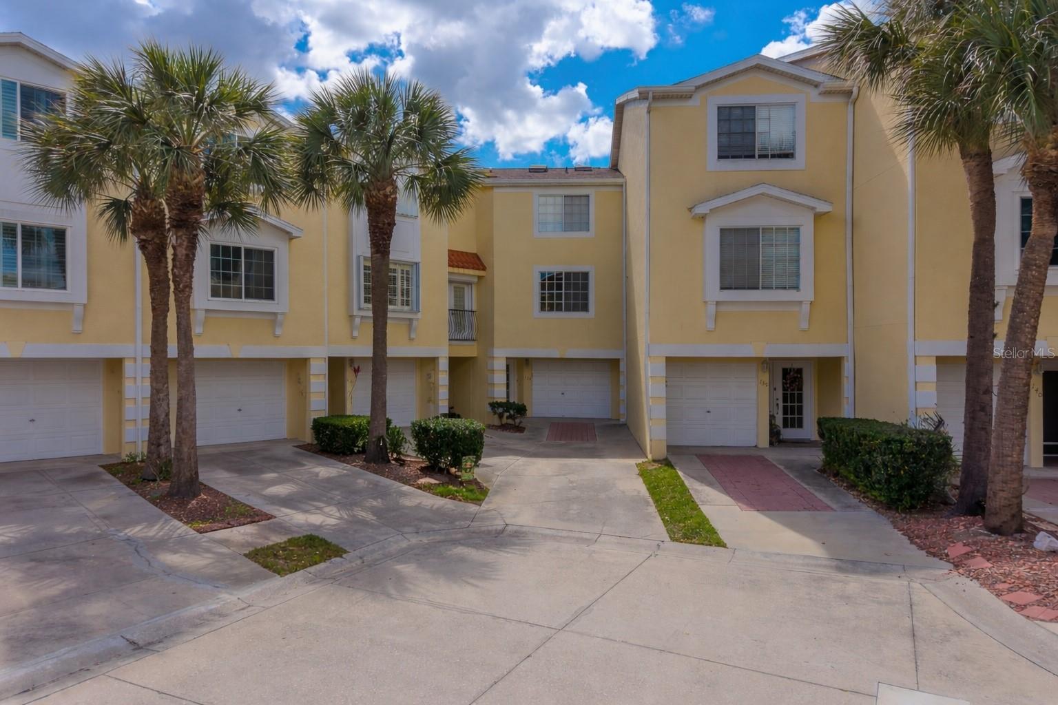 Photo of 138 BRENT CIRCLE OLDSMAR FL 34677