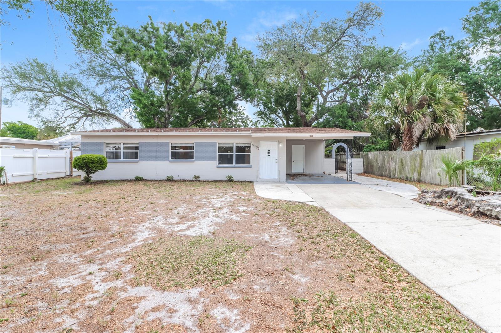Photo of 5103 MURRAY HILL DRIVE TAMPA FL 33615