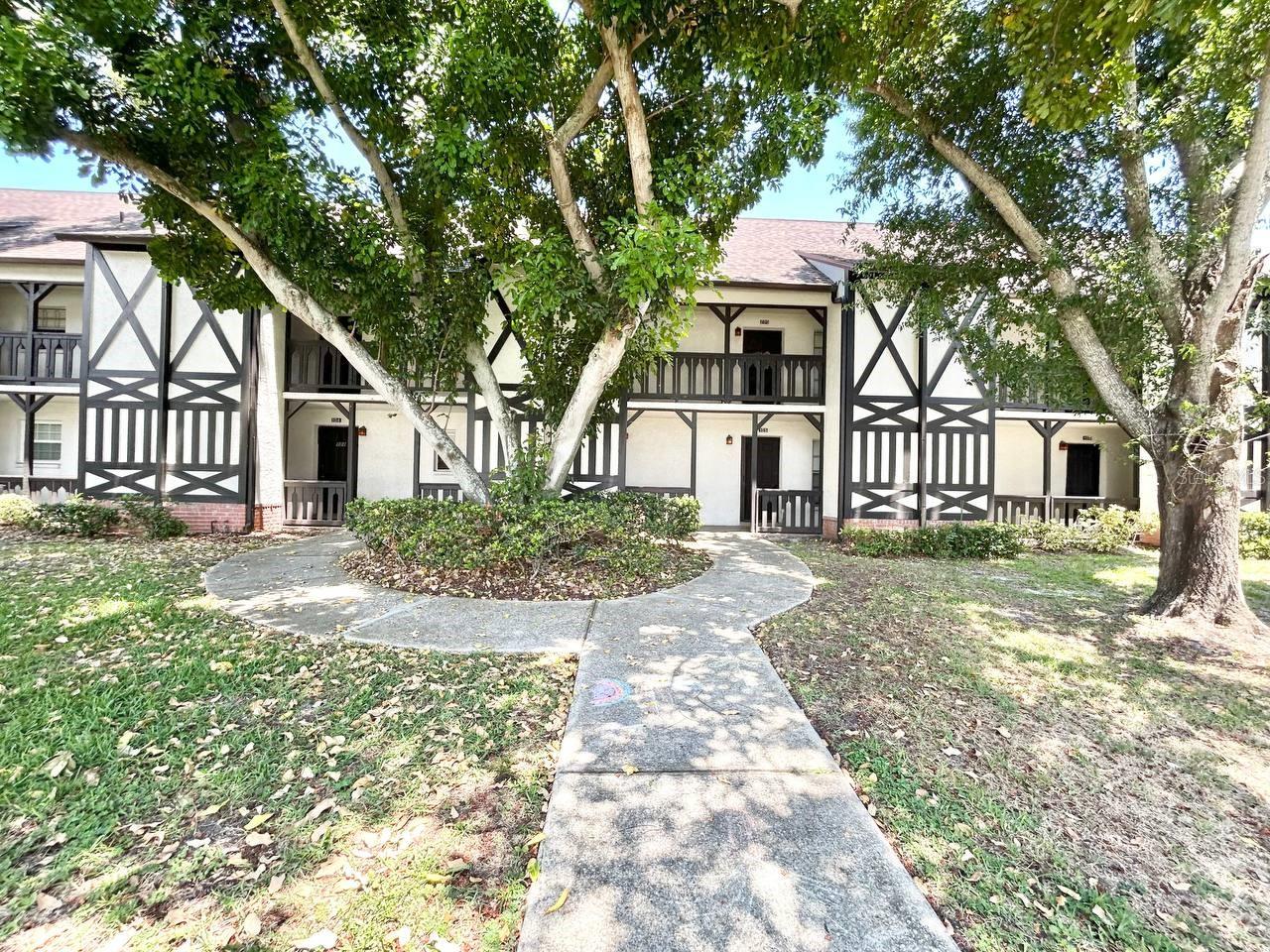 Photo of 420 N BAYSHORE BOULEVARD #102 CLEARWATER FL 33759