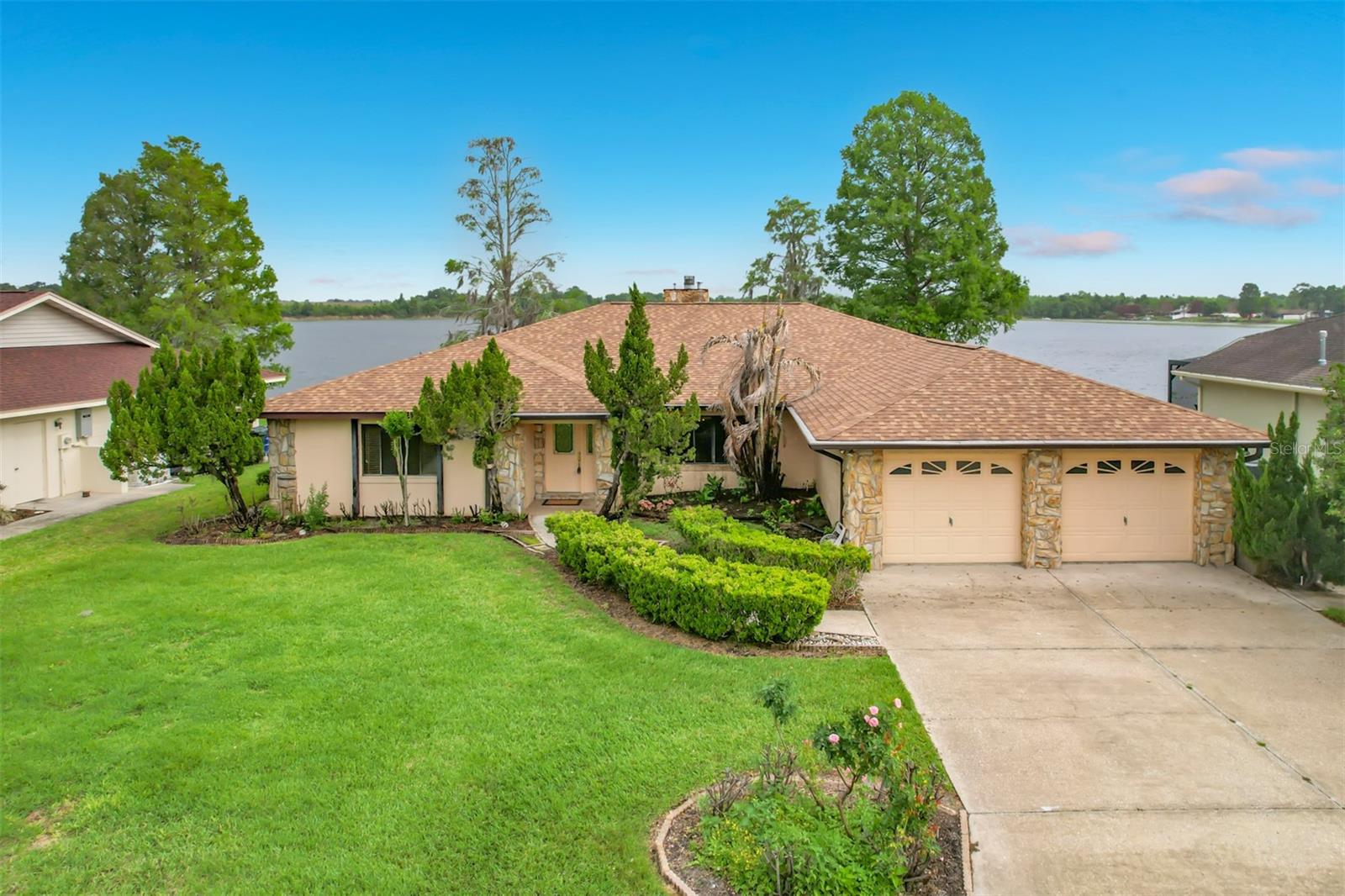 Photo of 247 S LAKE PANSY DRIVE WINTER HAVEN FL 33881