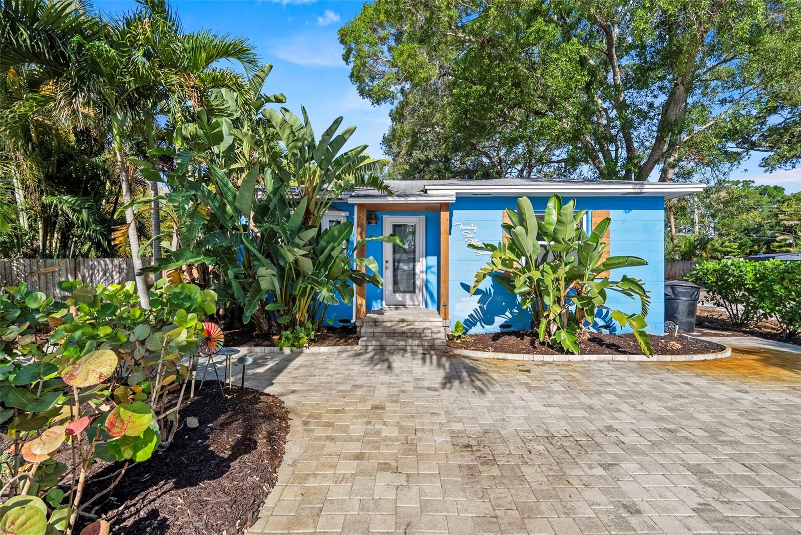 Photo of 2657 44TH STREET GULFPORT FL 33711