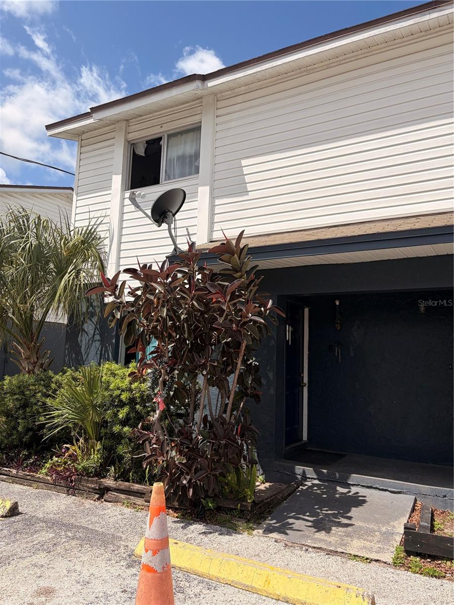 Photo of 13050 LONDONDARY PLACE TAMPA FL 33612