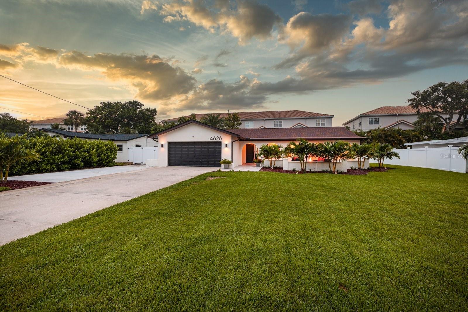 Photo of 4626 BAYSHORE BOULEVARD ST PETERSBURG FL 33703