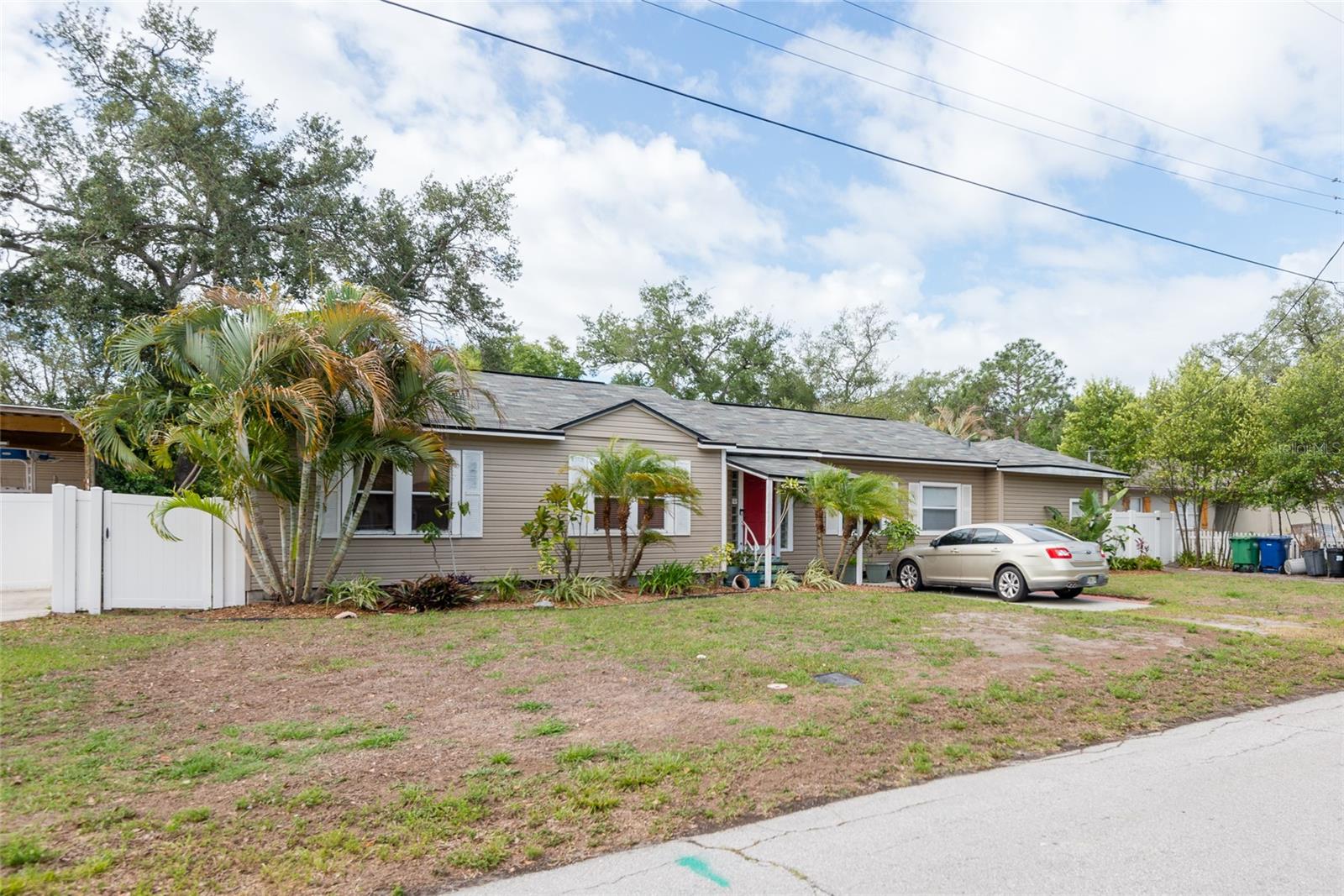 Photo of 3308 W PAUL AVENUE TAMPA FL 33611