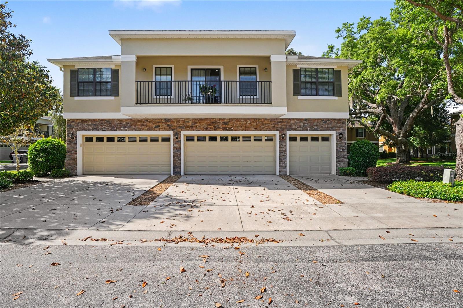 Photo of 5520 KINGLETHILL DRIVE LITHIA FL 33547