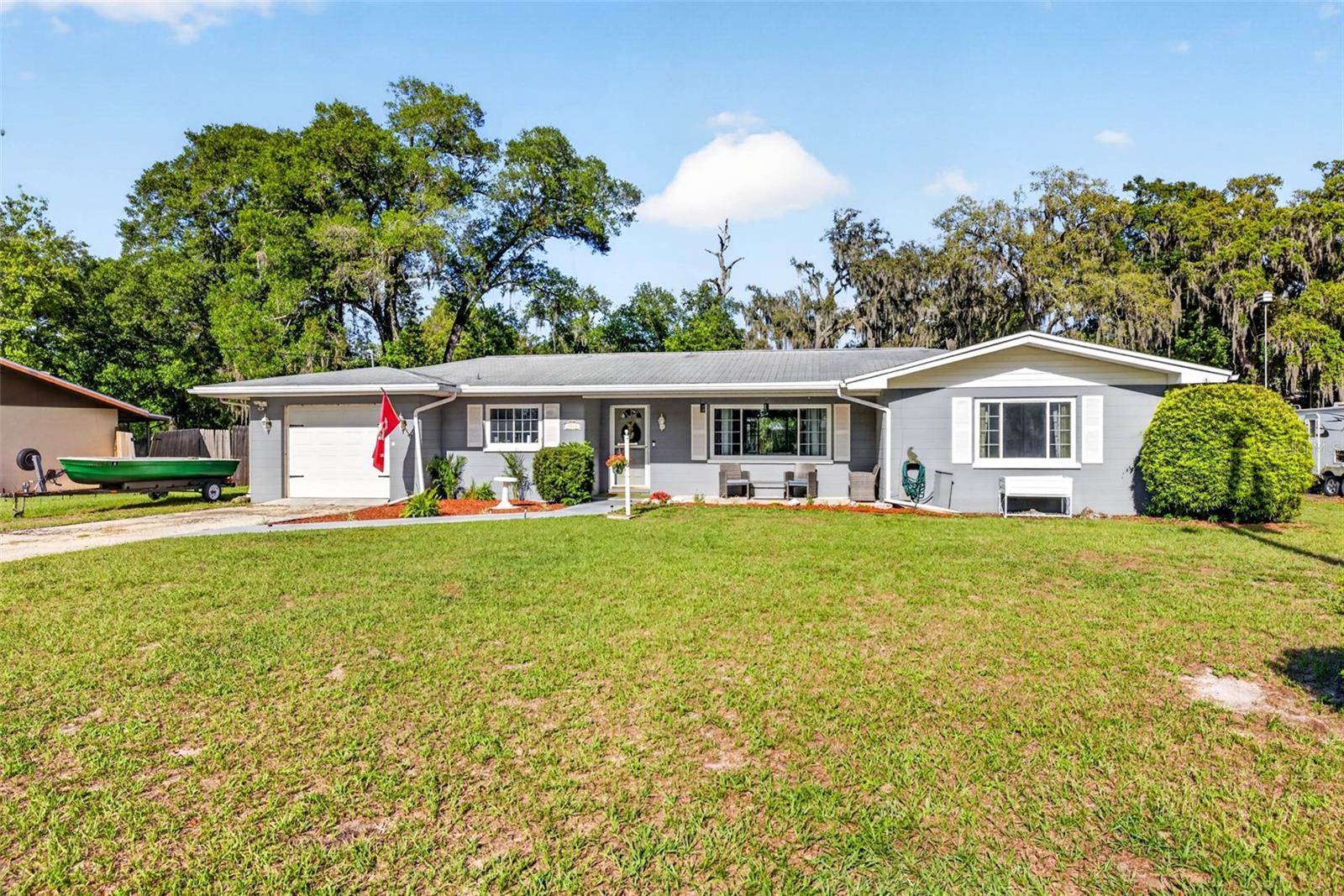 Photo of 5068 LAKEWOOD DRIVE DADE CITY FL 33523
