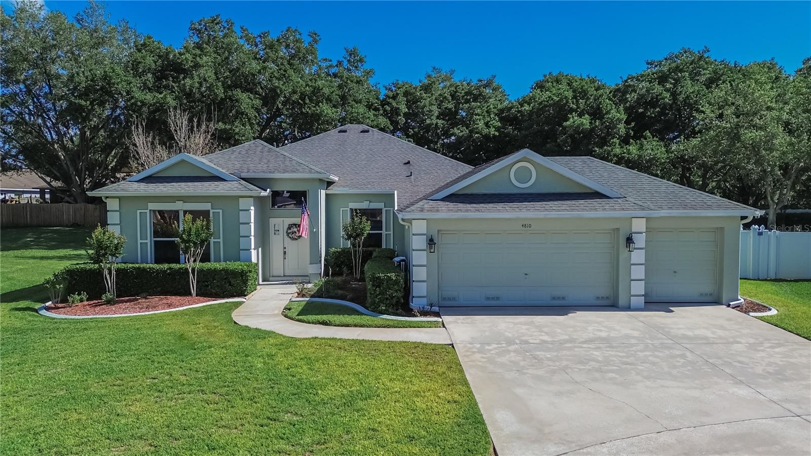 Photo of 4810 WATER LARK WAY VALRICO FL 33596