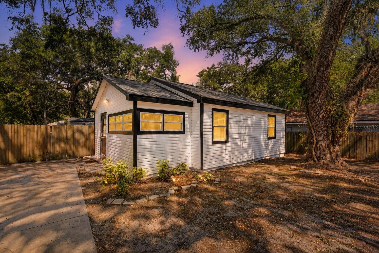 Photo of 6806 N 17TH STREET TAMPA FL 33610