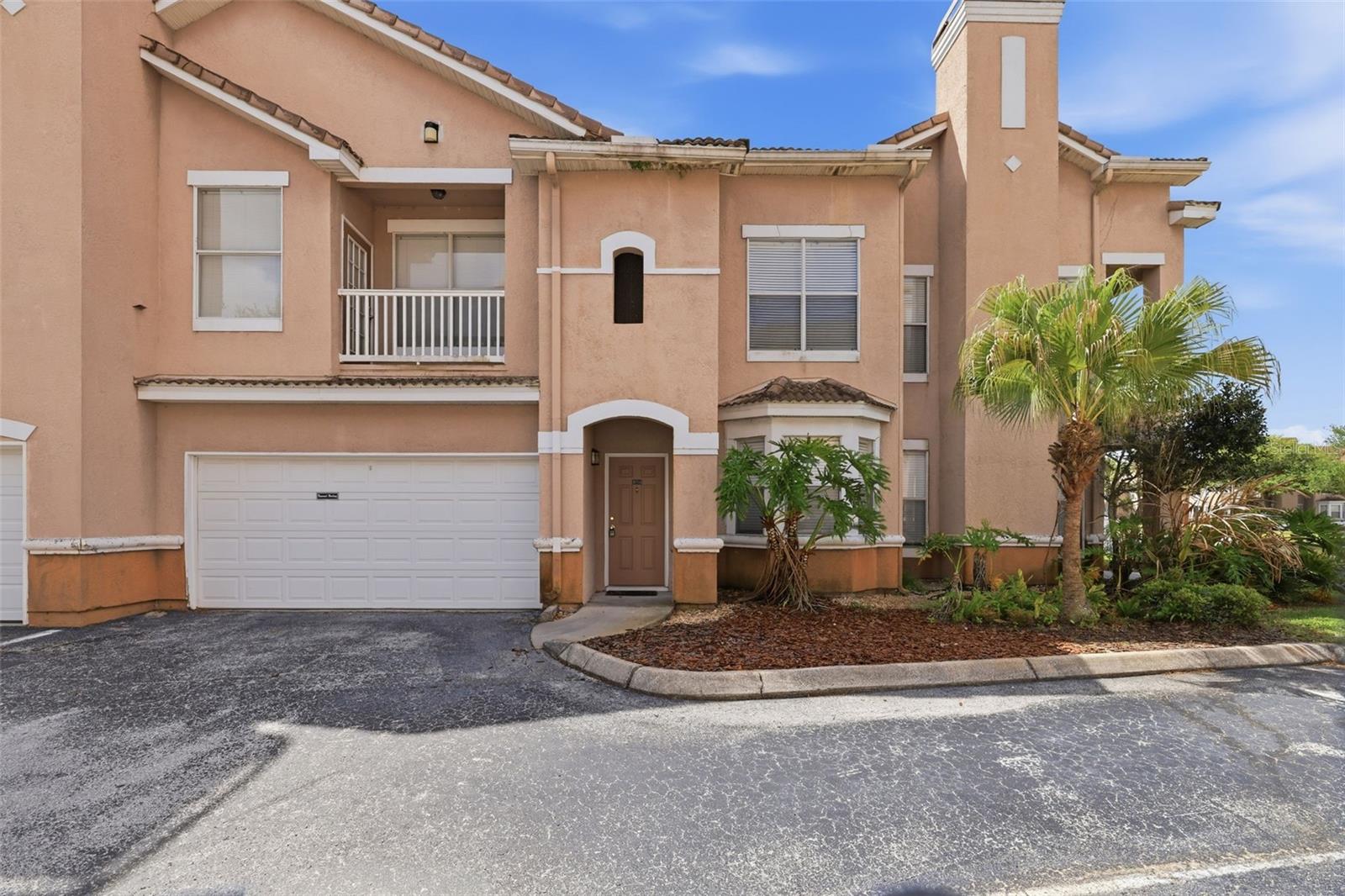 Photo of 10504 VILLA VIEW CIRCLE TAMPA FL 33647