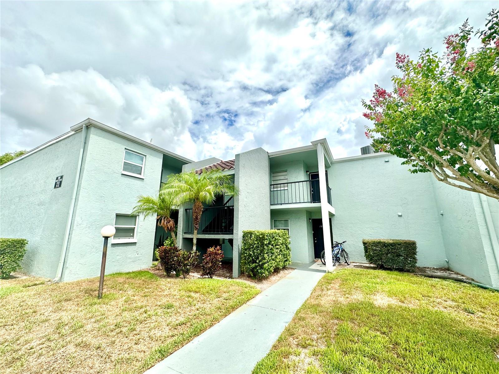 Photo of 2830 SOMERSET PARK DRIVE #201 TAMPA FL 33613