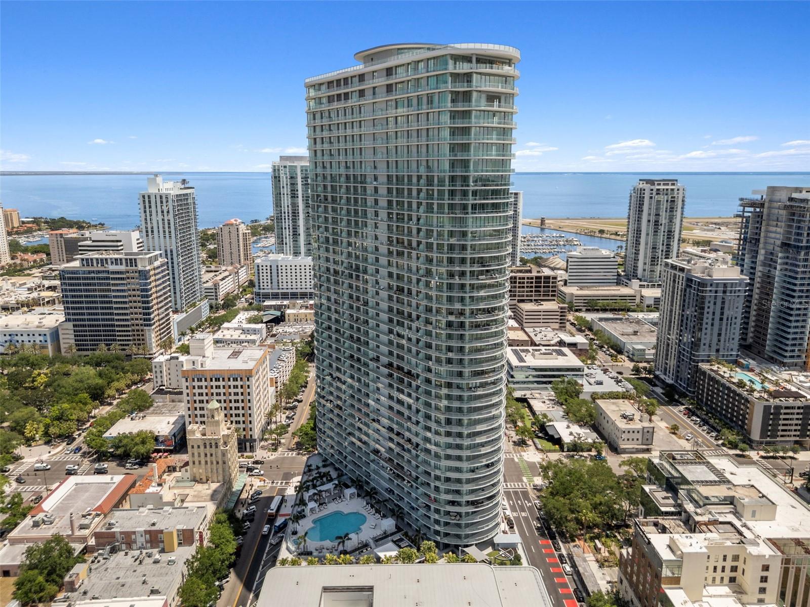 Photo of 400 CENTRAL AVENUE #1903 ST PETERSBURG FL 33701