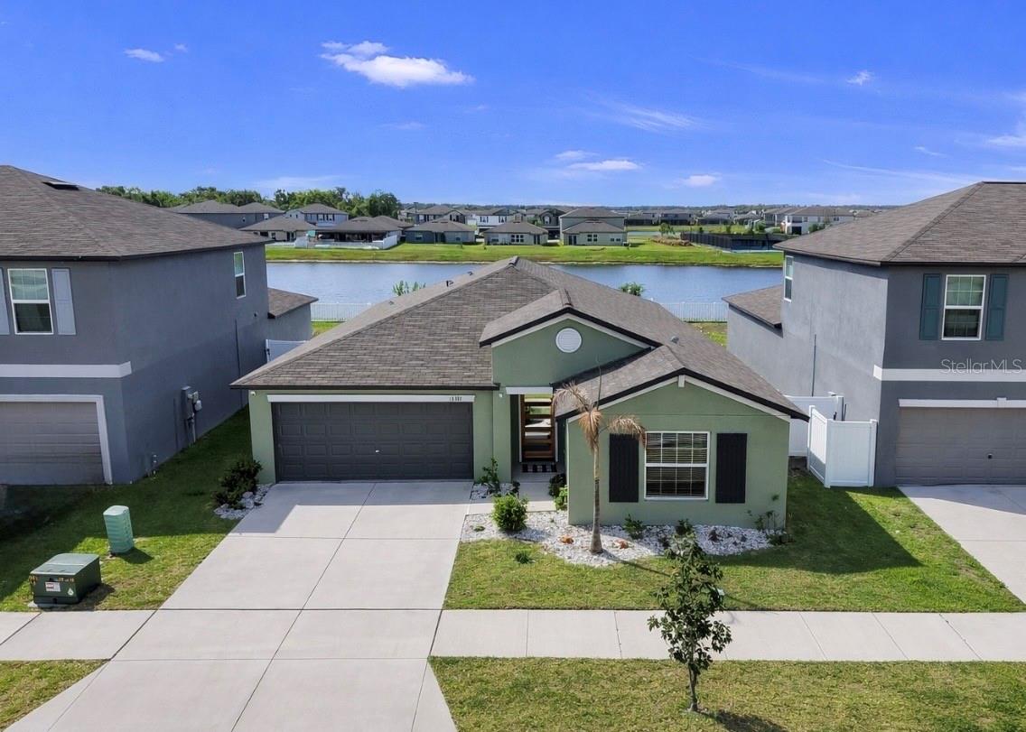 Photo of 13327 GREAT PLAINS DRIVE RIVERVIEW FL 33579